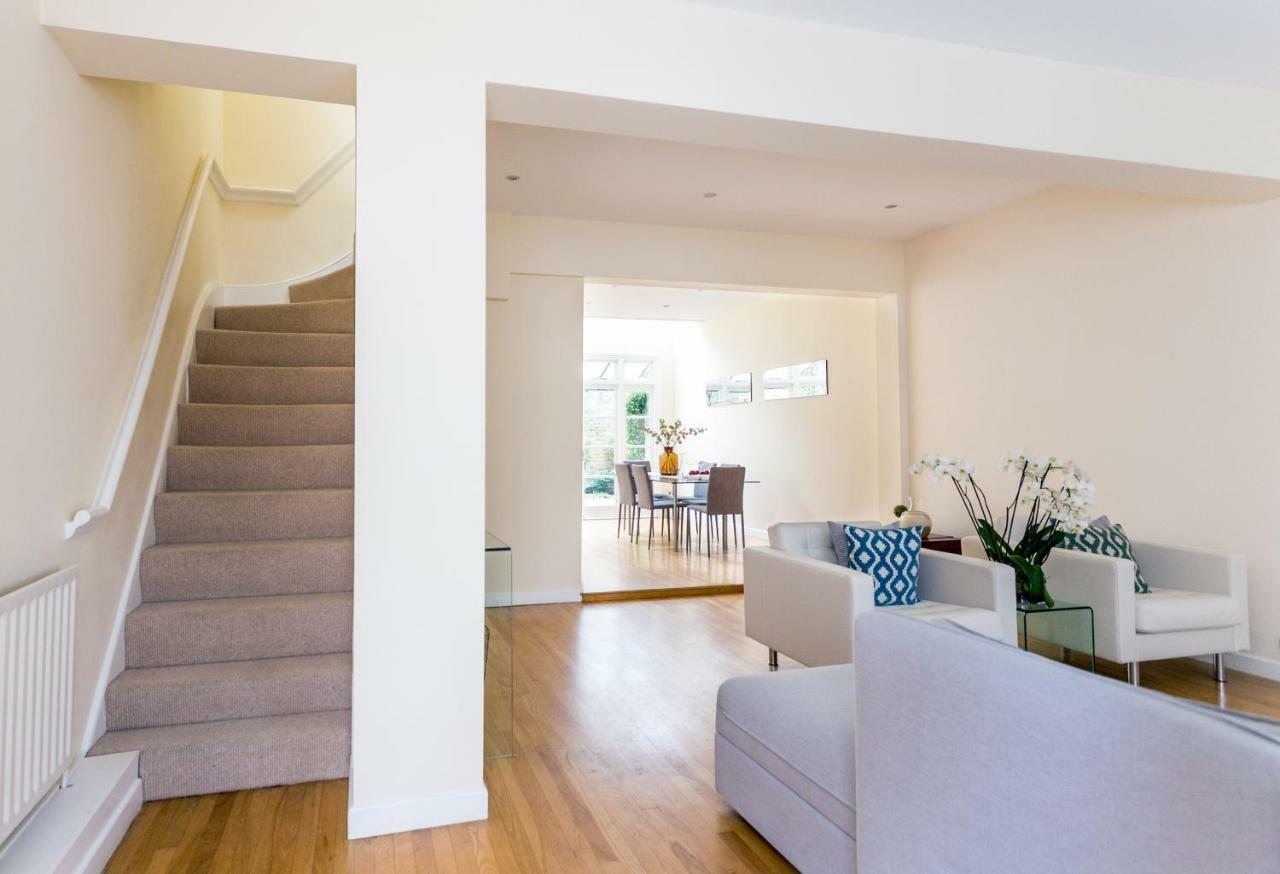 Logan Mews By Lime Street Apartman London Kültér fotó